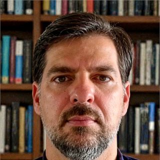 Luciano Menezes Bezerra Sampaio